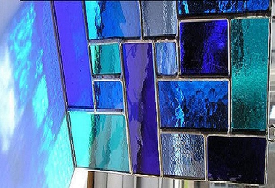 استفاده از کبالت در تولید شیشه های رنگی طیف آبی و سبز